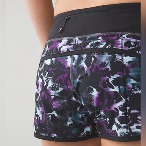Lululemon Speed Shorts Biggie Fleur Sombre Size 6